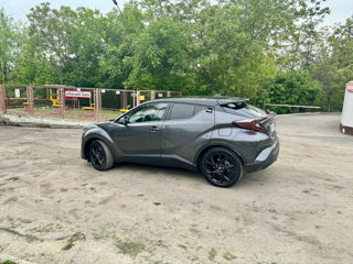 Toyota C-HR foto 4