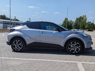 Toyota C-HR foto 4