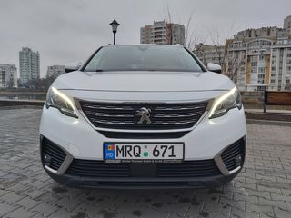 Peugeot 5008 foto 2