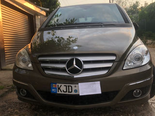 Mercedes B Class foto 1