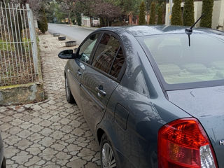 Hyundai Accent foto 3