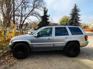 Jeep Grand Cherokee foto 2