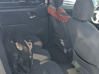 Toyota Yaris Verso foto 4