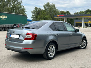 Skoda Octavia foto 3