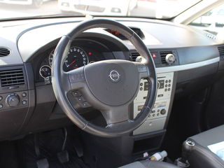 Opel Meriva foto 10