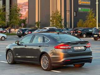 Ford Fusion foto 5