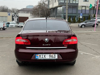 Skoda Superb foto 4