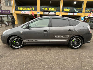 Toyota Prius foto 2