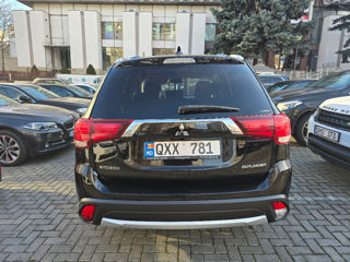 Mitsubishi Outlander foto 4