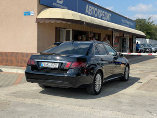 Mercedes E-Class foto 4