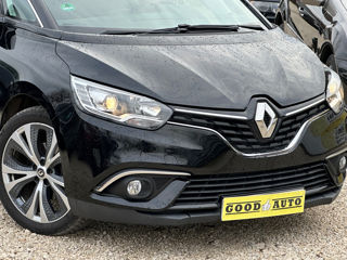 Renault Grand Scenic foto 2