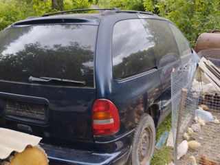 Chrysler Voyager foto 4