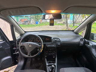 Opel Zafira foto 8