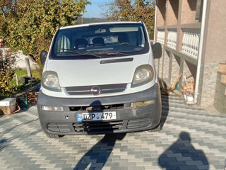 Opel Vivaro foto 2