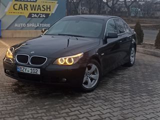 BMW 5 Series foto 8