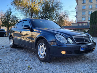 Mercedes E-Class foto 3