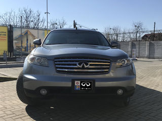 Infiniti FX foto 1