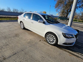 Skoda Superb foto 3