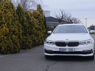 BMW 5 Series foto 2