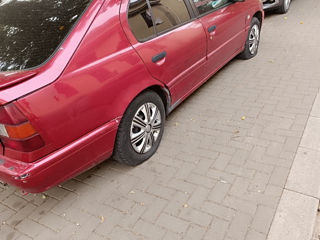 Nissan Primera foto 1