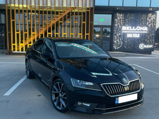 Skoda Superb foto 4