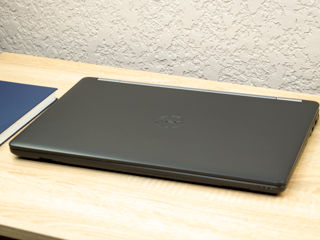 Dell Latitude E5570/ Core I7 6600U/ 8Gb Ram/ Radeon R7 M360/ 256Gb SSD/ 15.5" FHD IPS!! foto 17