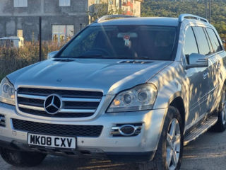 Mercedes GL-Class