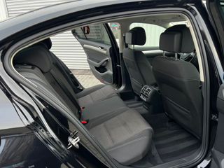 Volkswagen Passat foto 16