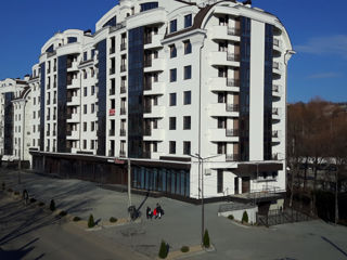 Apartament cu 3 camere, 103 m², Centru, Ialoveni foto 1