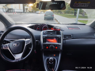 Toyota Verso foto 5