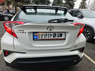 Toyota C-HR foto 4