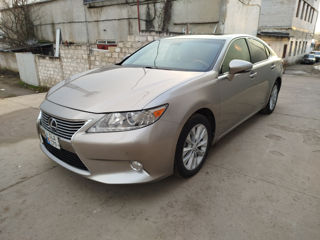 Lexus ES Series