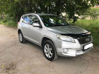 Toyota Rav 4 foto 4