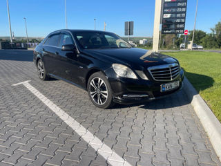 Mercedes E-Class foto 2