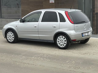 Opel Corsa foto 3