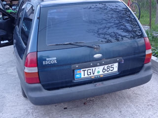 Ford Escort foto 1