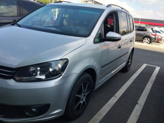 Volkswagen Touran foto 4