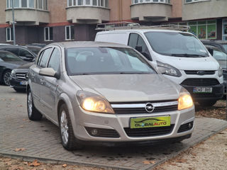 Opel Astra foto 3