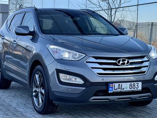 Hyundai Santa FE foto 1