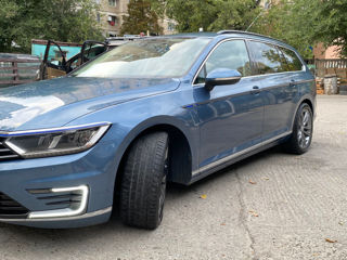 Volkswagen Passat foto 0