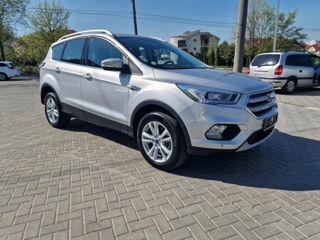 Ford Kuga foto 1