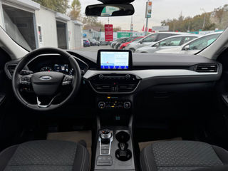 Ford Kuga foto 16