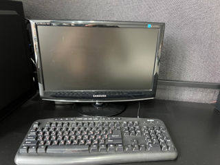 Calculator, Monitor + claviatură foto 3