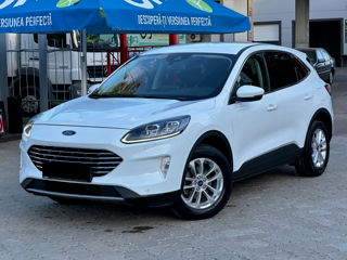 Ford Kuga foto 1