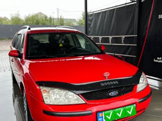 Ford Mondeo foto 1