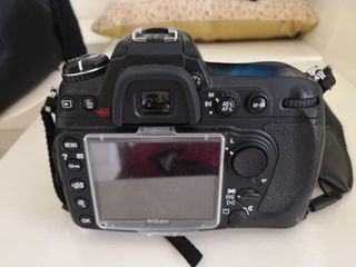 Nikon D300 +18 105 D80 body ideal