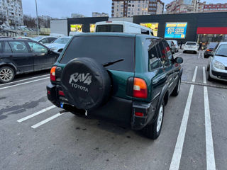 Toyota Rav 4 foto 9