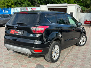 Ford Escape foto 4