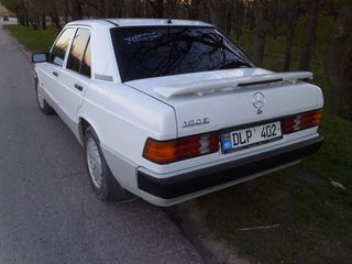 Mercedes 190 foto 5