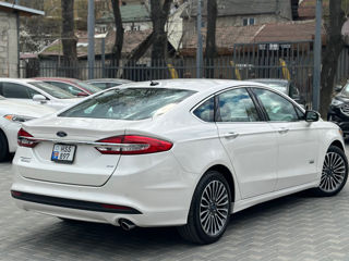 Ford Fusion foto 4